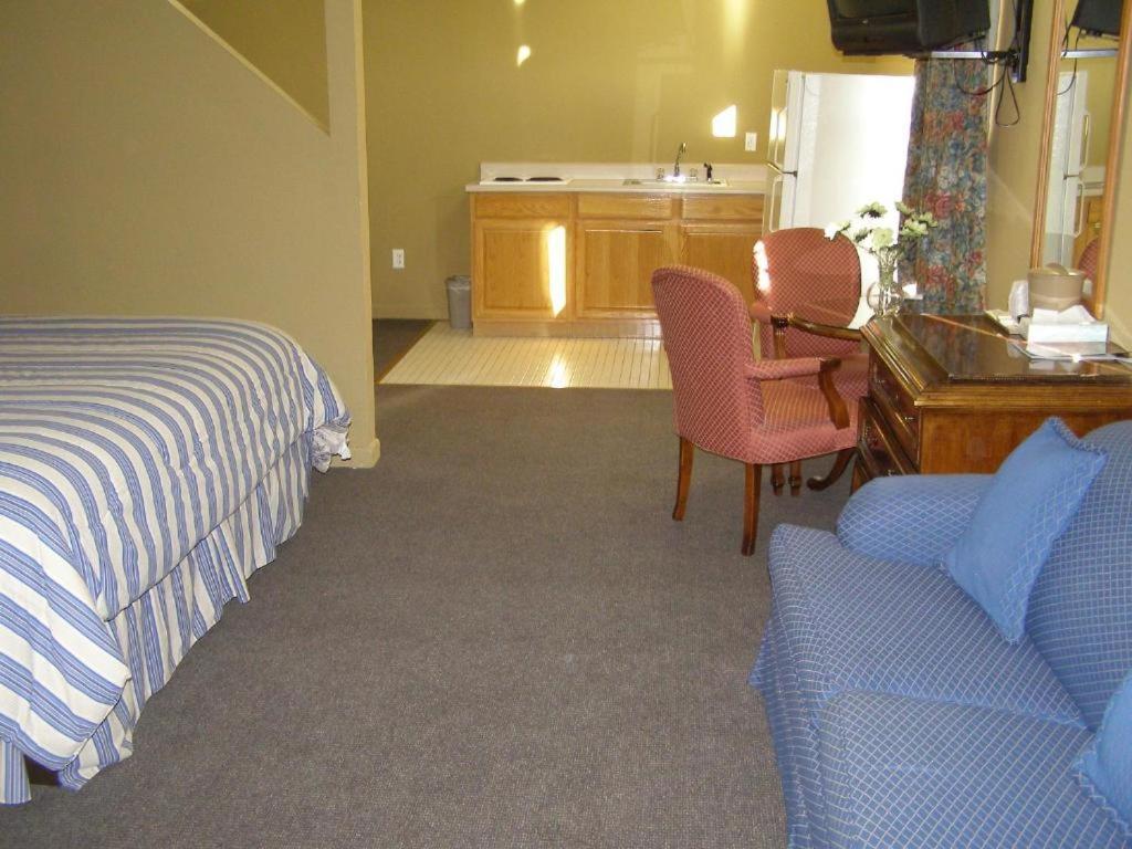 First Western Inn Caseyville Extérieur photo